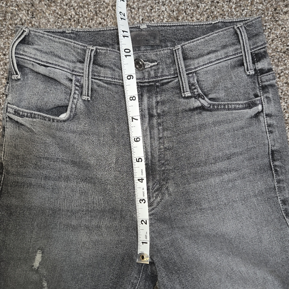 Mother The Hustler Crop Step Chew Jean Size 25 - Picture 6 of 10